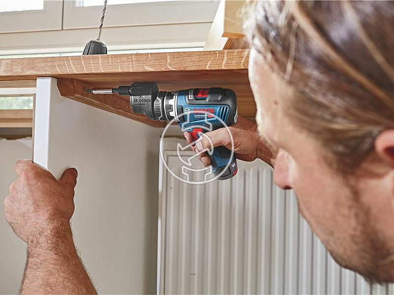Bosch GSR 12V-35 FC akkus fúrócsavarozó tokmányos 2 x GBA 12V 3.0Ah + GAL 12V-40 + L-BOXX 102