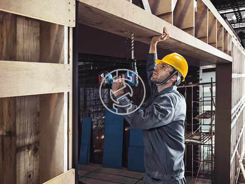 Bosch GSR 18V-50 akkus fúrócsavarozó + GDX 18V-200 C akkus ütvecsavarozó L-Boxx-ban