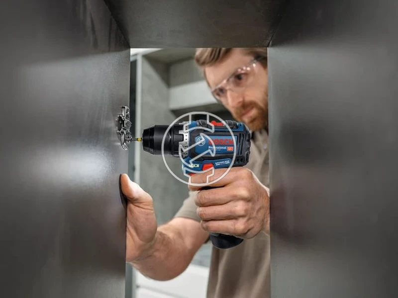 Kép: Bosch GSR12V-32 akkus furocsavarozo tokmanyos 2 x 3 Ah akkutolto L-Boxx_2.webp