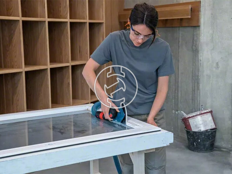 Bosch GSS 12V-13 akkus rezgőcsiszoló