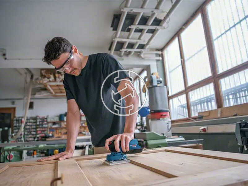 Bosch GSS 12V-13 akkus rezgőcsiszoló