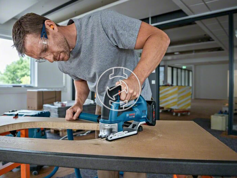 Bosch GST 18V-155 BC akkus dekopírfűrész L-BOXX-ban (akku és töltő nélkül)