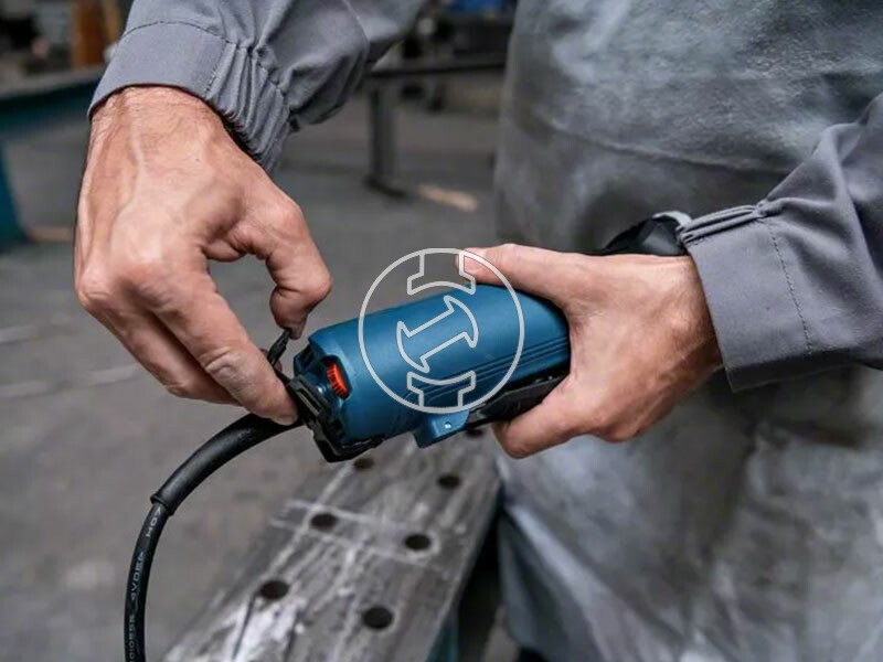 Bosch GWS 17-150 PS elektromos sarokcsiszoló