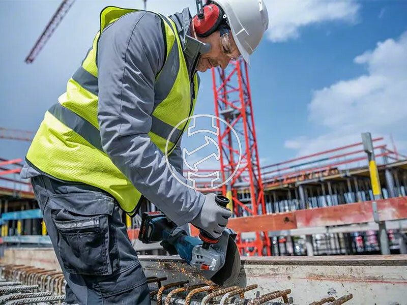 Bosch GWS 18V-180 P akkus sarokcsiszoló