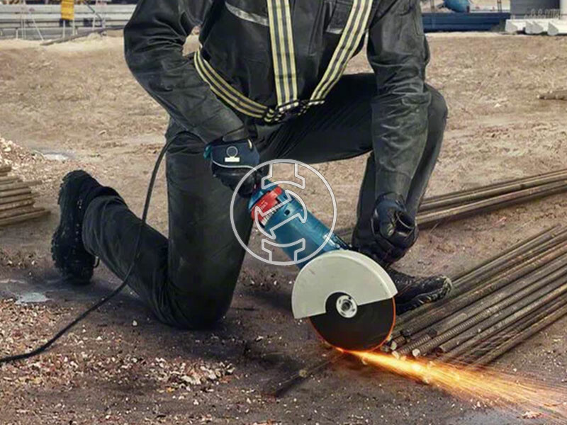 Bosch GWS 24-180 JZ elektromos sarokcsiszoló