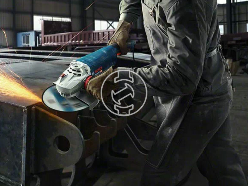 Bosch GWS 24-180 P elektromos sarokcsiszoló