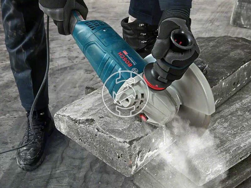 Bosch GWS 24-180 P elektromos sarokcsiszoló