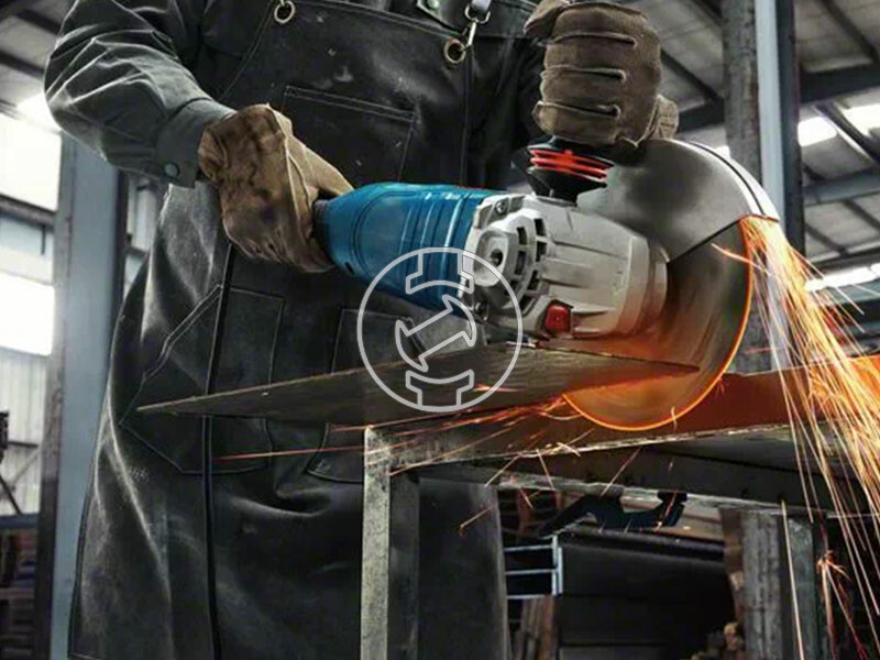 Bosch GWS 24-180 P elektromos sarokcsiszoló