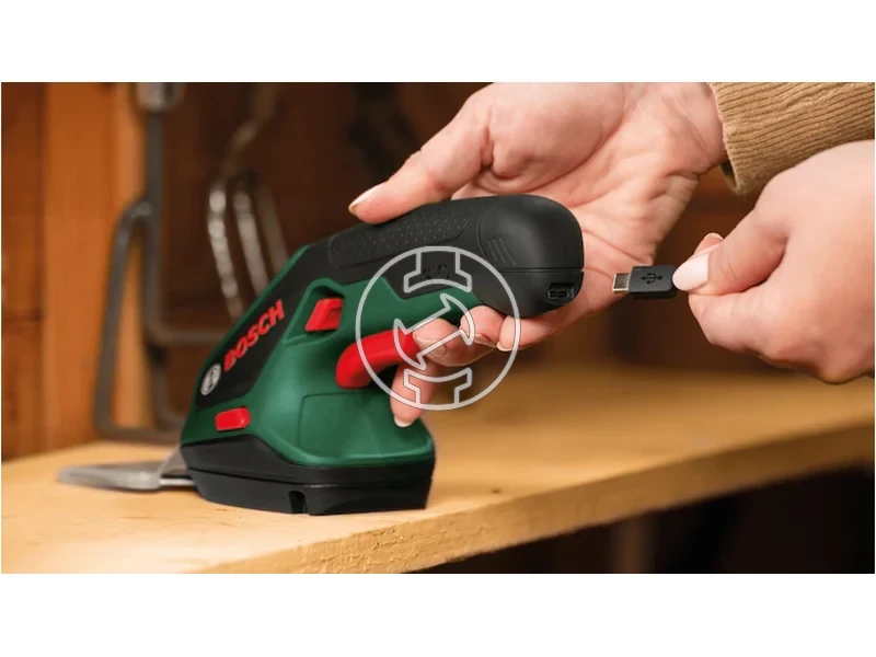Kép: Bosch ISIO akkus funyiro ollo 36 V Szenkefementes Beepitett akkumulator Kartondobozban_5.webp