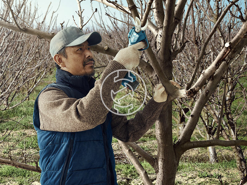 Bosch Pro Pruner akkus metszőolló (akku és töltő nélkül)
