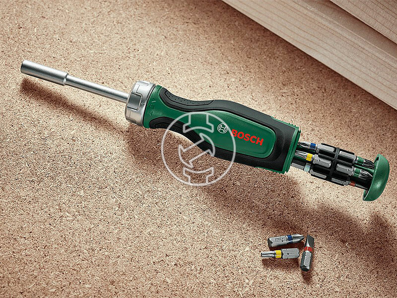 Bosch racsnis hajtókar + 12 db bit