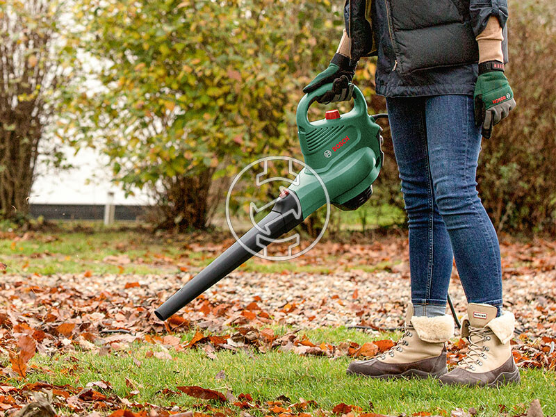 Bosch UniversalGardenTidy 3000 elektromos lombfújó-szívó