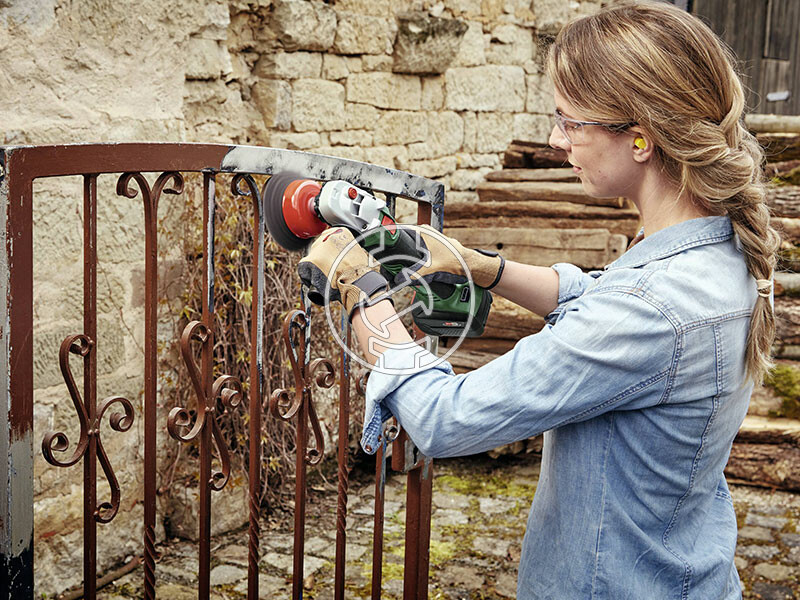 Bosch UniversalGrind 18V-7 akkus sarokcsiszoló (akku és töltő nélkül)