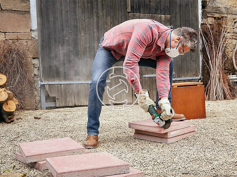 Bosch UniversalGrind 18V-7 elektromos sarokcsiszoló Akku és töltő nélkül ?125 mm