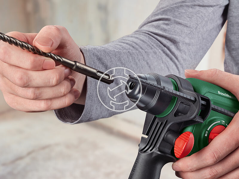 Bosch UniversalHammer 18V akkus fúrókalapács 2x2,5Ah