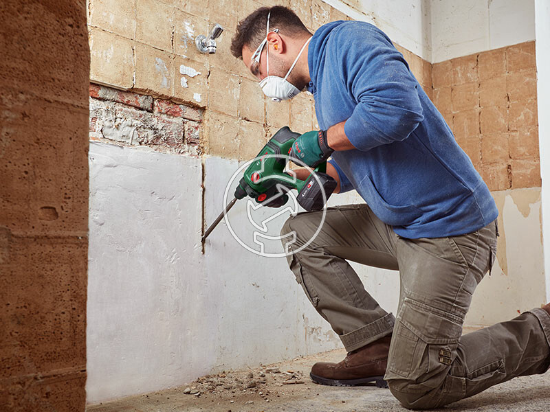 Bosch UniversalHammer 18V akkus fúrókalapács 2x2,5Ah