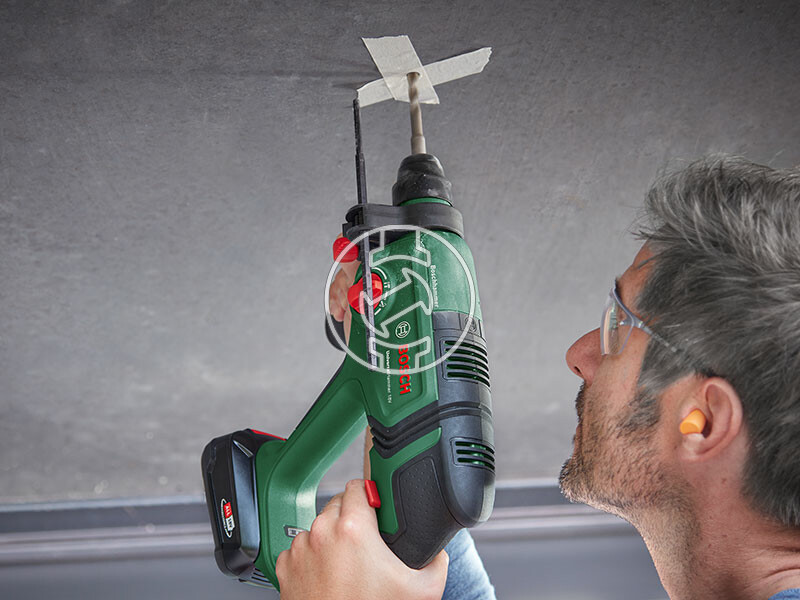 Bosch UniversalHammer 18V akkus fúrókalapács