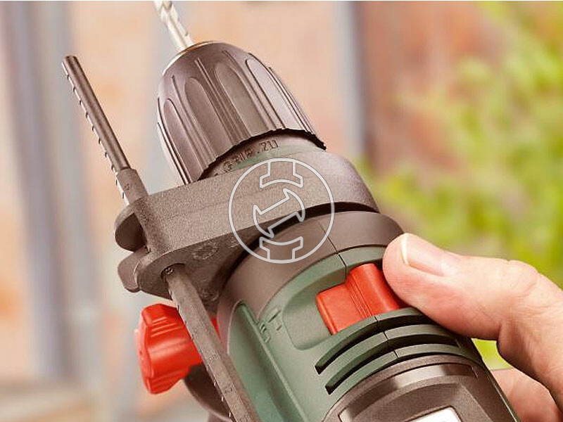 Bosch UniversalImpact 700 elektromos ütvefúró 701 W