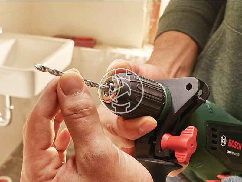 Bosch UniversalImpact 700 elektromos ütvefúró 701 W