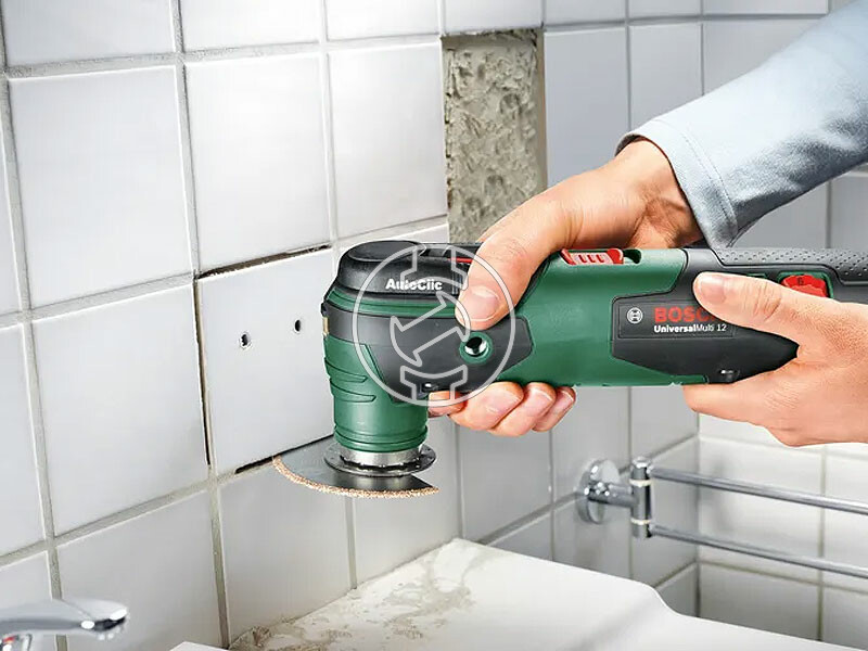 Bosch UniversalMulti 12 akkus multifunkciós gép rezgő Akku és töltő nélkül