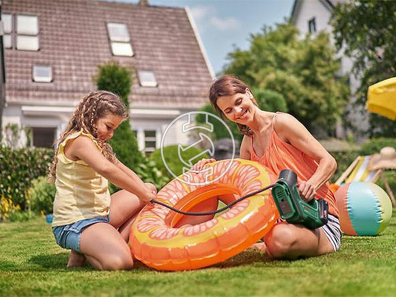 Bosch UniversalPump 18V akkus pumpa