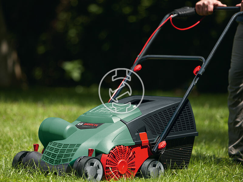 Bosch UniversalRake 1100 elektromos gyepszellőztető