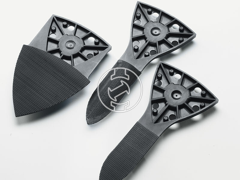 Bosch UniversalSander 18V akkus rezgőcsiszoló (akku és töltő nélkül)