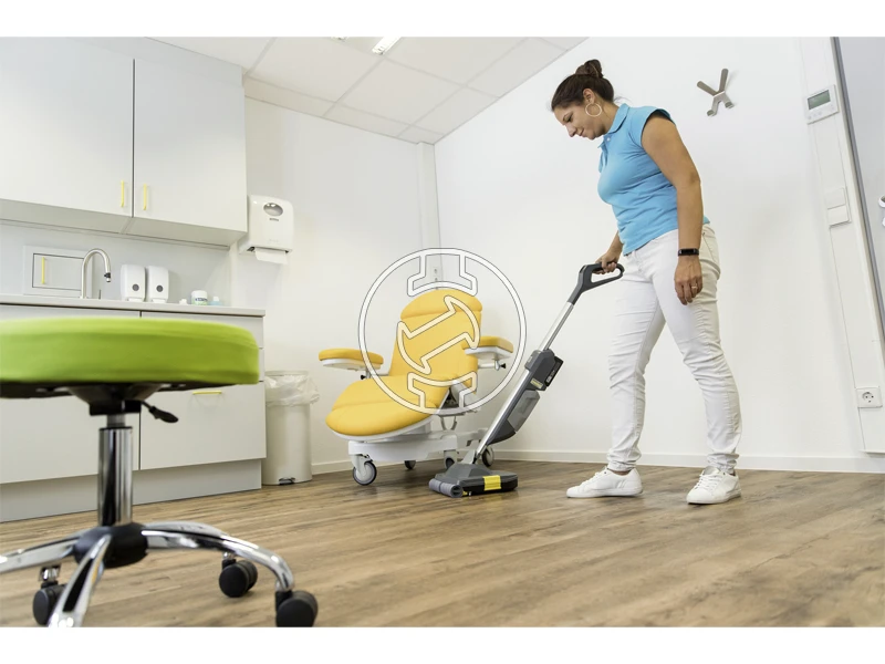 Karcher BR 30/1 C Bp Pack 18/25 akkus padlótisztító