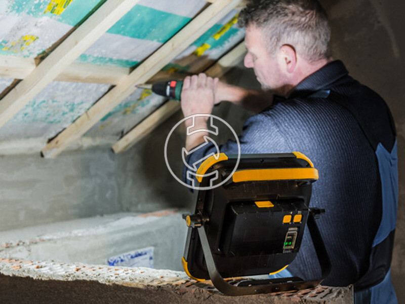 Brennenstuhl BLUMO 3000 A akkus szerelőlámpa és Bluetooth hangszóró