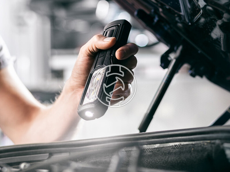 Brennenstuhl HL 700 A beépített akkumulátoros szerelőlámpa