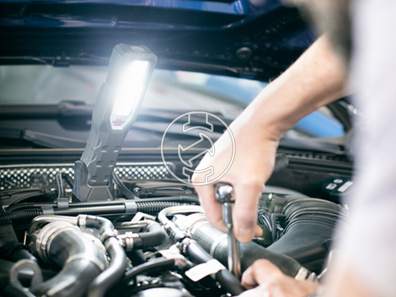 Brennenstuhl HL 700 A beépített akkumulátoros szerelőlámpa