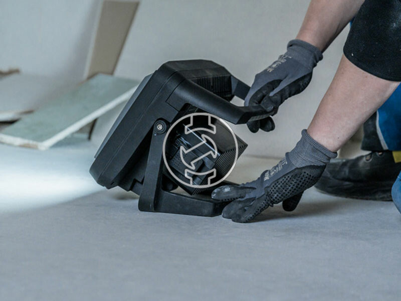 Brennenstuhl MULTI 3000 MA hordozható akkus LED reflektor