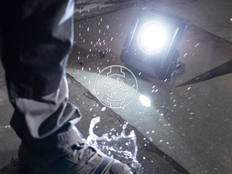 Brennenstuhl MULTI 6050 MH akkus és hálózati térmegvilágító lámpa