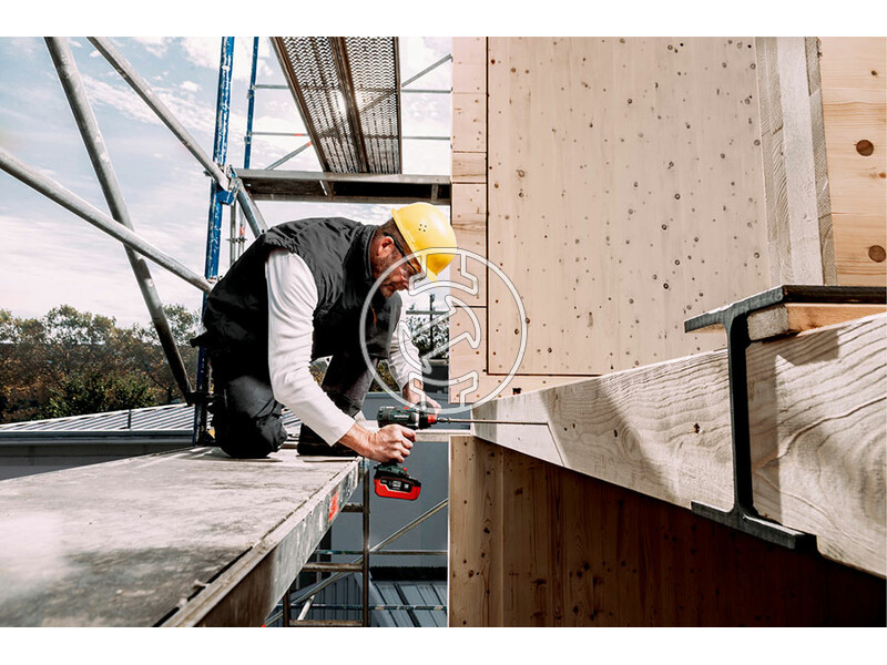 602355890 bs_18_ltx_3_bl_q_i_602355890_akkus_furocsavarozok_4