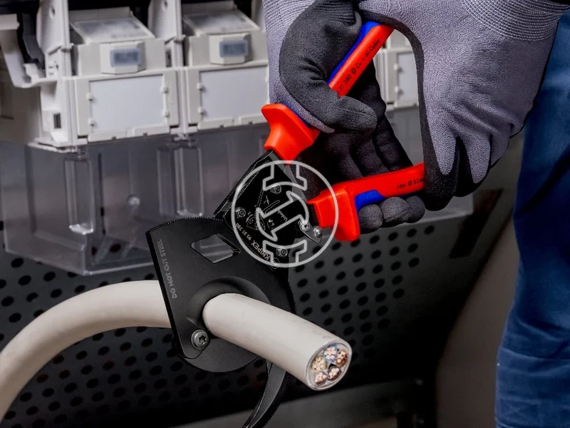 Kép: CABLE CUTTERS.webp