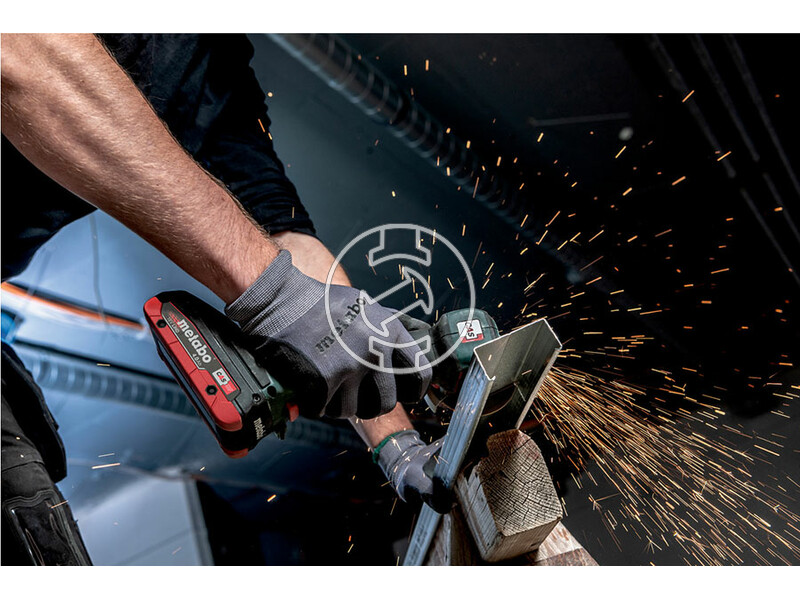 600349840 cc_18_ltx_bl_600349840_akkus_sarokcsiszolo_3