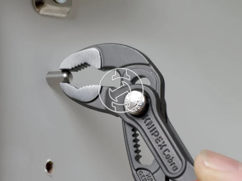 Kép: COBRA WATER PUMP PLIERS.webp