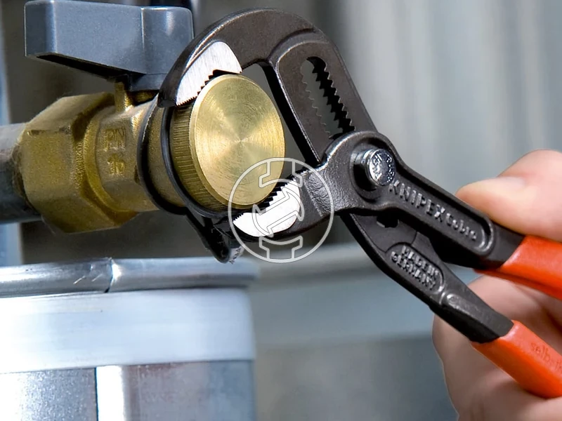 Kép: COBRA WATER PUMP PLIERS.webp