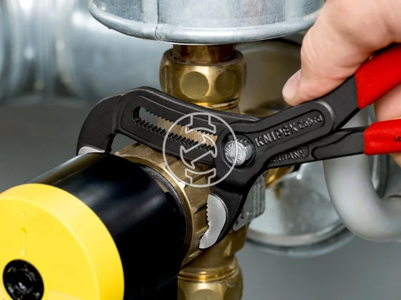 Kép: COBRA WATER PUMP PLIERS.webp