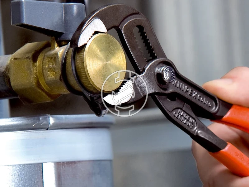 Kép: COBRA WATER PUMP PLIERS.webp