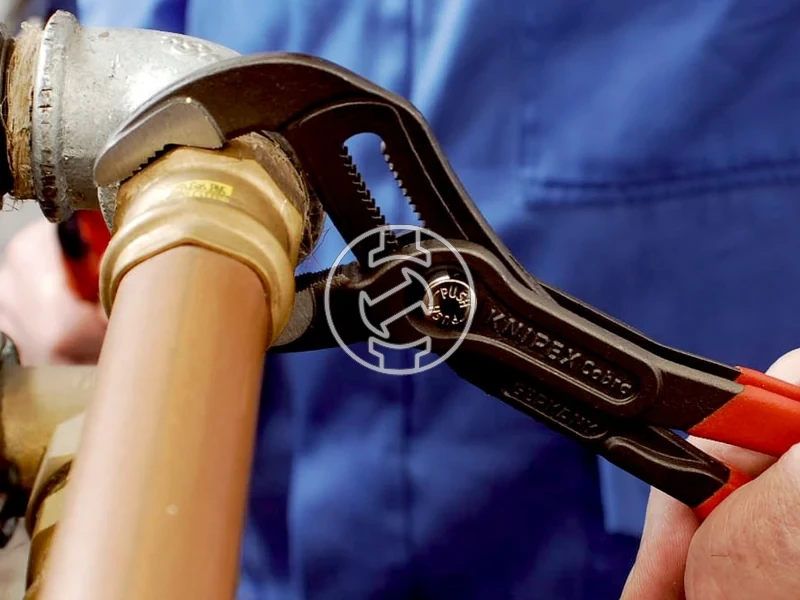 Kép: COBRA WATER PUMP PLIERS.webp