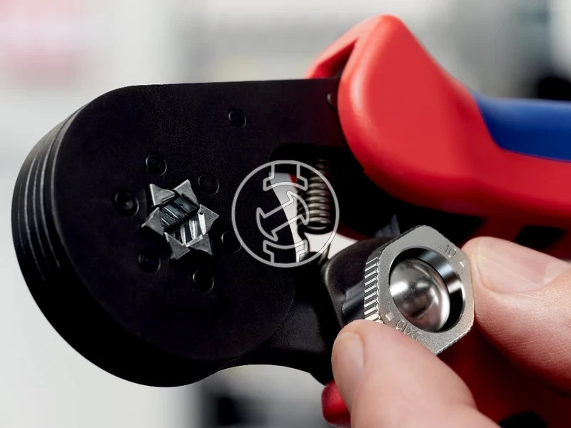 Kép: CRIMP PLIERS F. CABLE LINKS.webp