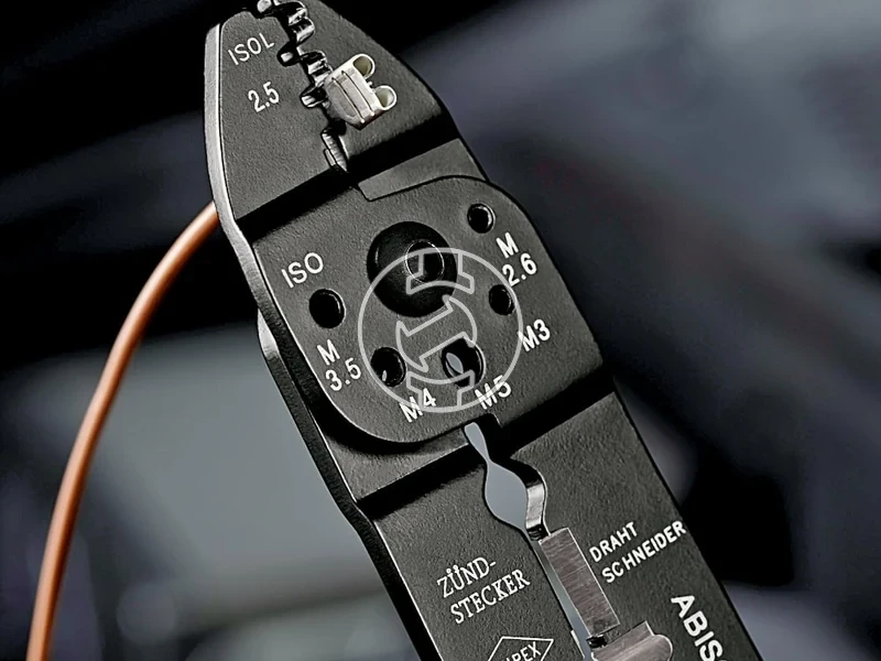 Kép: Crimping Pliers.webp