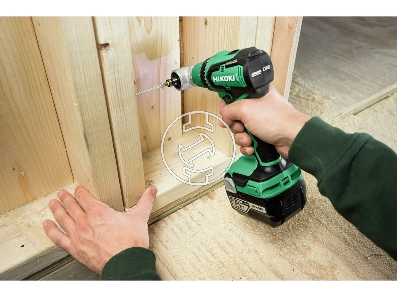 Kép: Cserelheto fejes furo-csavarozo 2x20Ah akku tolto 2655Nm 13kg tokmany.webp