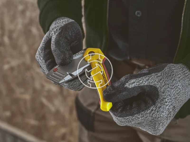 Kép: CSUKHATO VISSZATOLHATO PENGES KES.webp