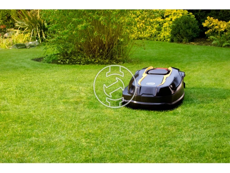 Kép: Cub Cadet XR5 2000 robotfunyiro_14.webp