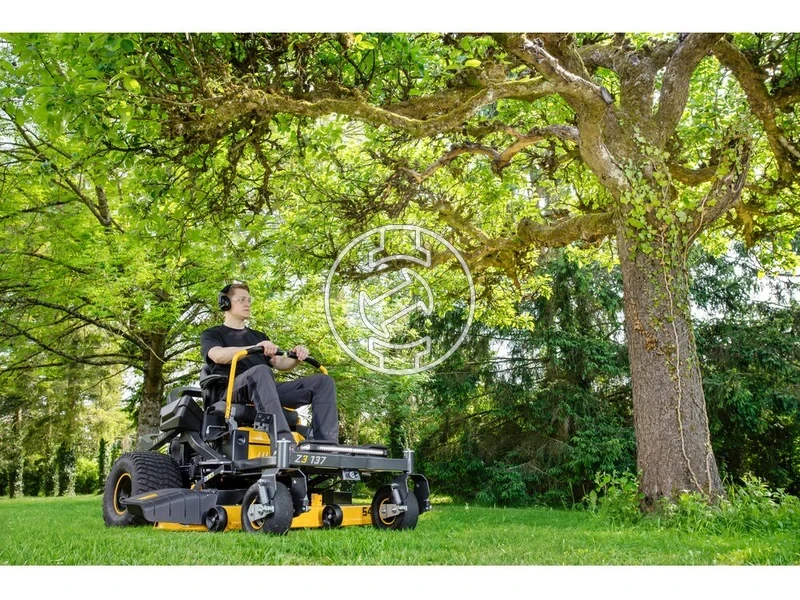 Kép: Cub Cadet ZT3 137 benzinmotoros funyiro traktor 137 cm_25.webp