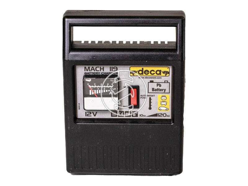 Deca MACH119 akkumulátortöltő járművekhez