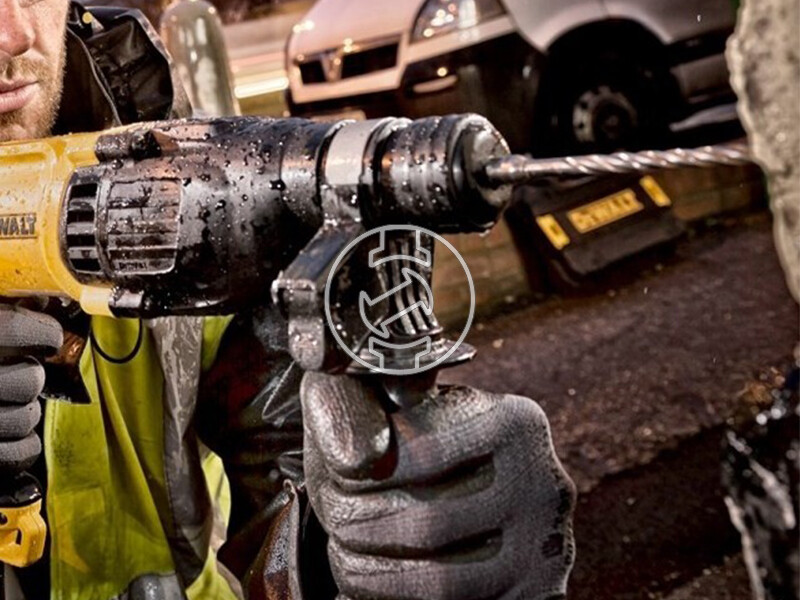 DeWalt D25135K-QS elektromos fúrókalapács