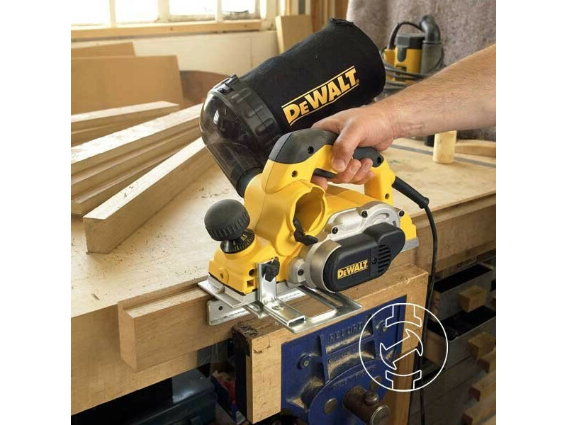DeWalt D26500-QS